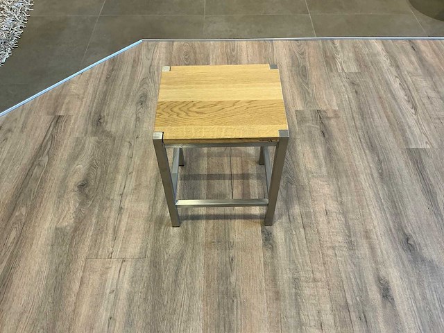 Looox - wooden stool - kruk - afbeelding 5 van  8