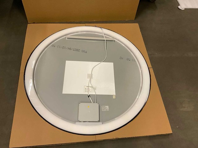 Looox wandspiegel 100 cm rond - afbeelding 2 van  3