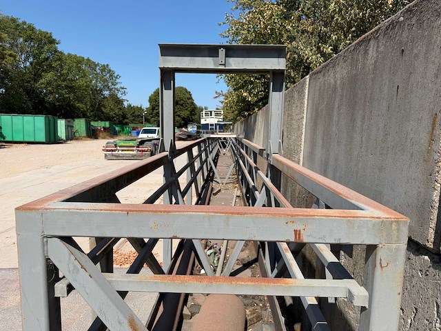 Loopbrug 24 x 1 x 2.3 m - afbeelding 2 van  27
