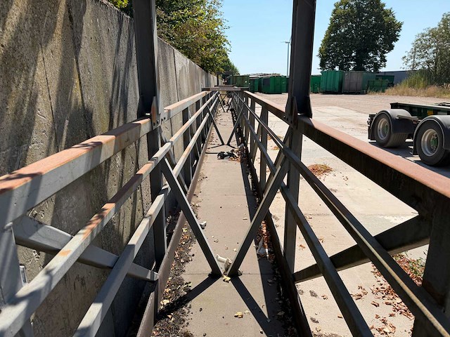 Loopbrug 24 x 1 x 2.3 m - afbeelding 15 van  27