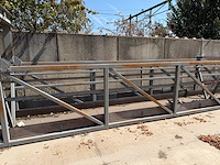 Loopbrug 24 x 1 x 2.3 m - afbeelding 21 van  27