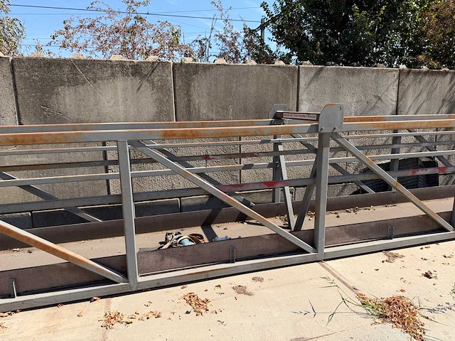 Loopbrug 24 x 1 x 2.3 m - afbeelding 22 van  27