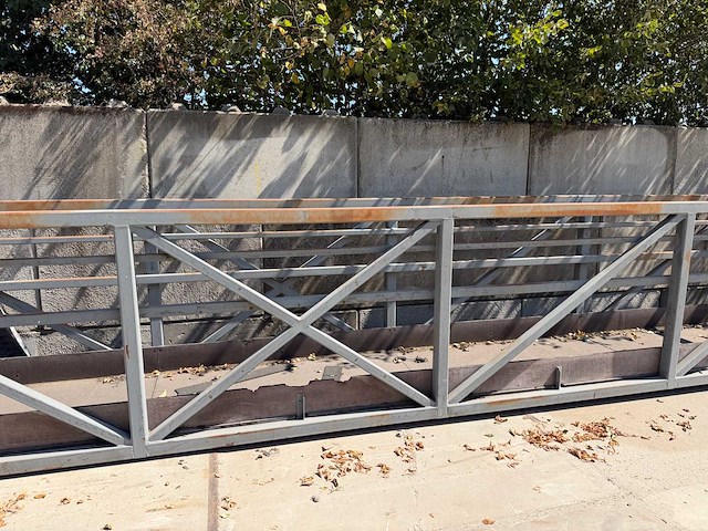 Loopbrug 24 x 1 x 2.3 m - afbeelding 24 van  27