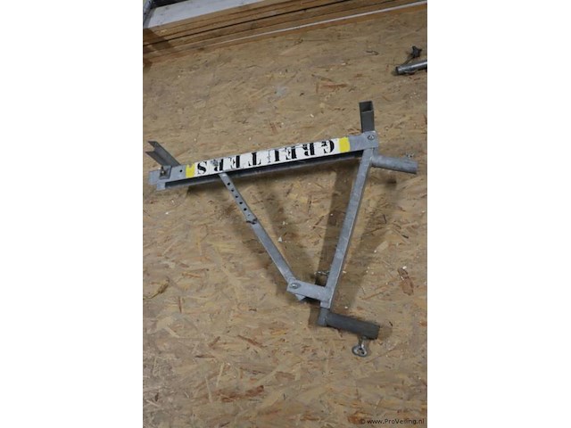 Loopbrug dakbeugels voor schuindak - afbeelding 6 van  6