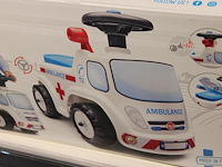 Loopwagen falk type ambulance. - afbeelding 2 van  2
