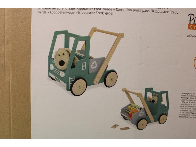 Loopwagen fred pinolino hout. afmeting 54 x 38 x 48 cm. rubberen banden met stalen assen. met kantelbare trog - afbeelding 2 van  2