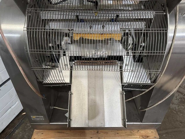 Lorapack - crima - verpakkingsmachine - afbeelding 2 van  11