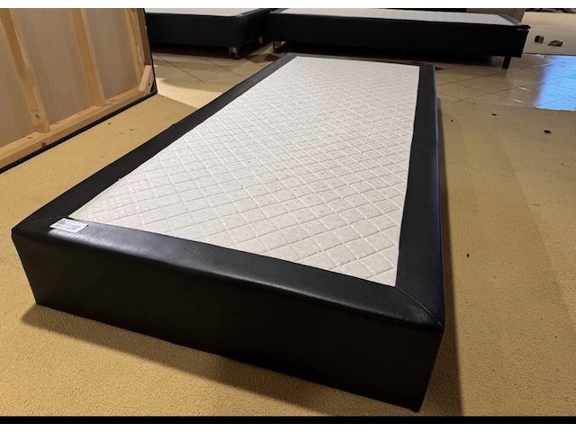 Losse boxspring, zwart - afbeelding 1 van  2