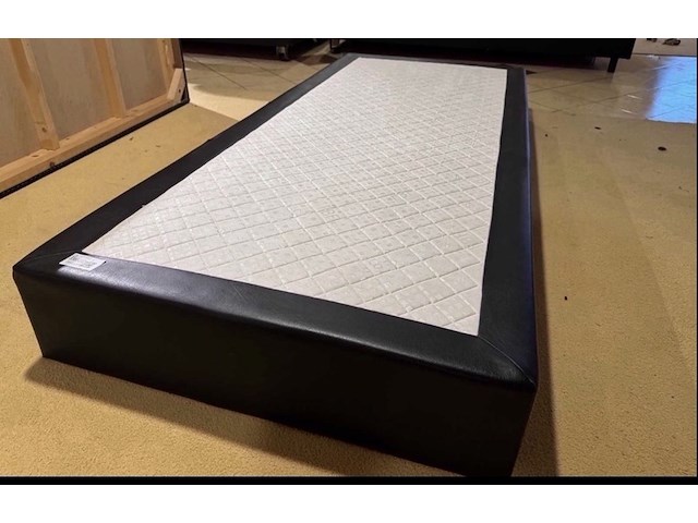 Losse boxspring, zwart - afbeelding 1 van  2