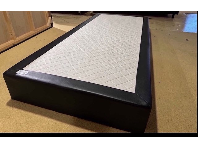 Losse boxspring, zwart - afbeelding 1 van  2