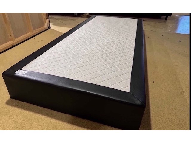 Losse boxspring, zwart - afbeelding 1 van  2