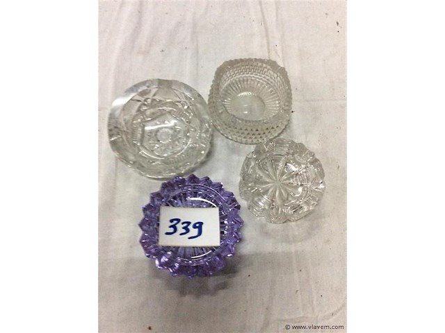 Lot asbakken glas - afbeelding 1 van  3