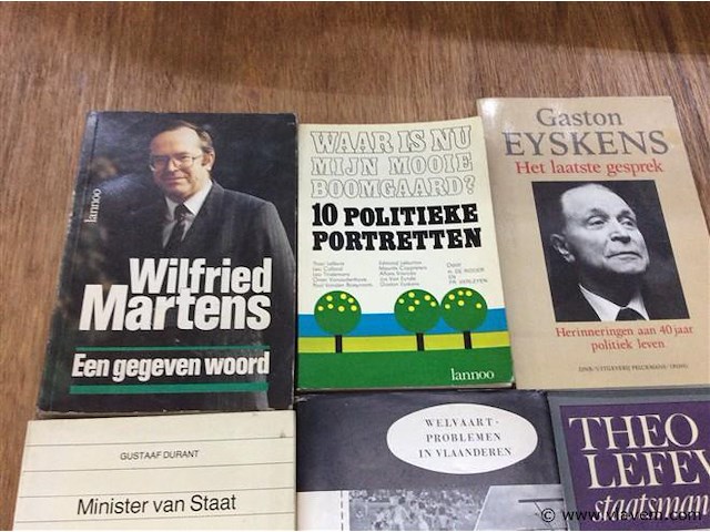 Lot boeken politiek - afbeelding 2 van  3