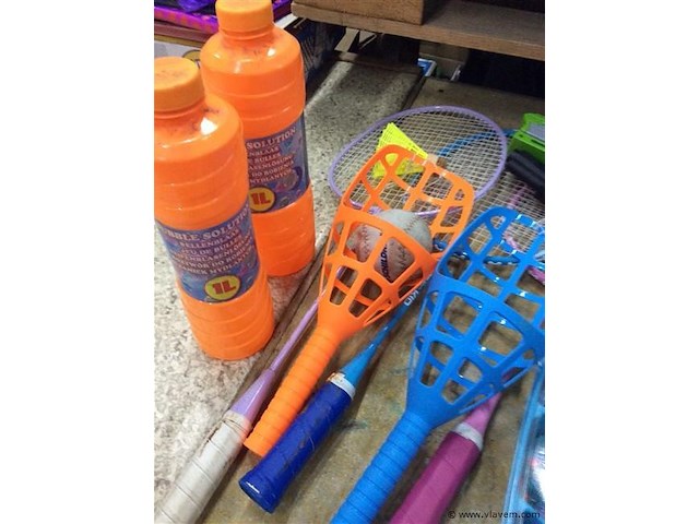 Lot divers speelgoed - afbeelding 2 van  4