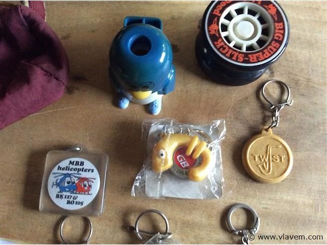 Lot divers - afbeelding 2 van  4