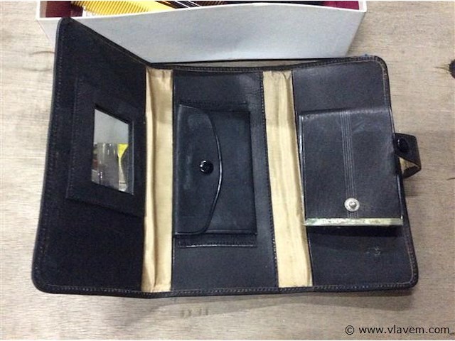 Lot divers - afbeelding 3 van  3