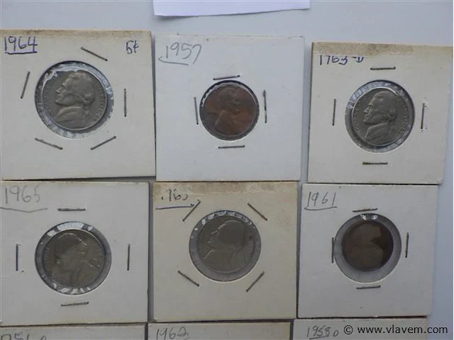 Lot diverse amerikaanse munten in kartonhouders - afbeelding 2 van  3
