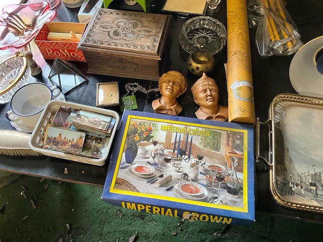 Lot diverse antieken items kast - afbeelding 16 van  26