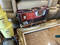 Lot diverse antieken items kast - afbeelding 19 van  26