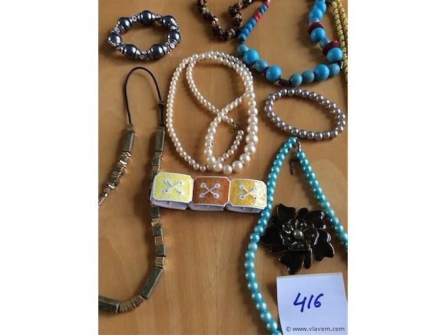 Lot diverse kransen - afbeelding 2 van  4