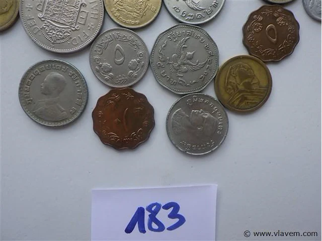 Lot diverse munten voornamelijk azië - afbeelding 4 van  4