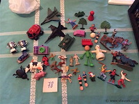 Lot diverse poppetjes, dieren …. - afbeelding 1 van  3