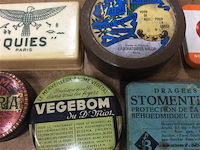 Lot doosjes medicaal - afbeelding 2 van  2