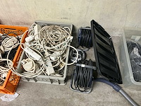 Lot elektronica - afbeelding 4 van  6