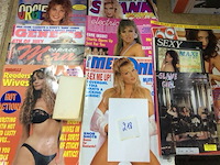 Lot erotica magazines - afbeelding 1 van  3