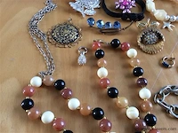 Lot fantasiejuwelen - afbeelding 3 van  4