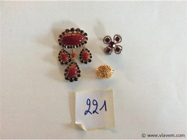 Lot fatasiejuwelen - afbeelding 1 van  3