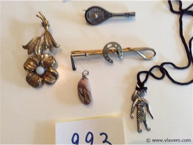 Lot fatasiejuwelen - afbeelding 2 van  3