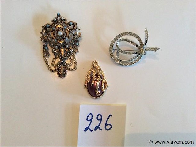 Lot fatasiejuwelen - afbeelding 1 van  2