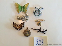 Lot fatasiejuwelen - afbeelding 1 van  3