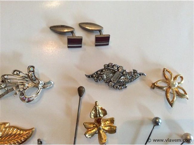 Lot fatasiejuwelen - afbeelding 2 van  3