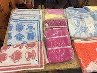 Lot handdoeken +…. ( nieuw) - afbeelding 2 van  3