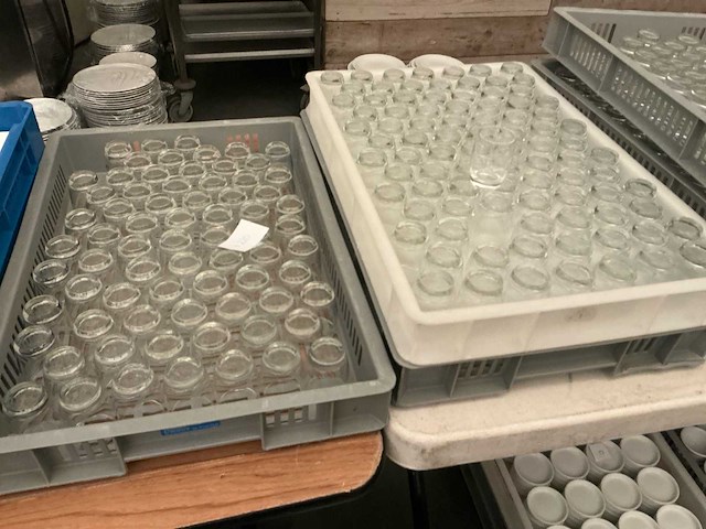 Lot hapjes glazen (220x) - afbeelding 1 van  3