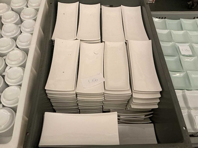 Lot hapjes potjes en schaaltjes - afbeelding 3 van  5