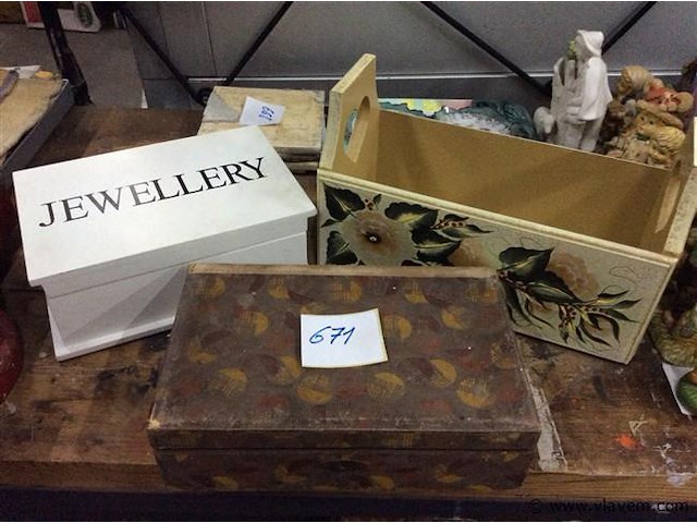 Lot houten kistjes - afbeelding 1 van  3