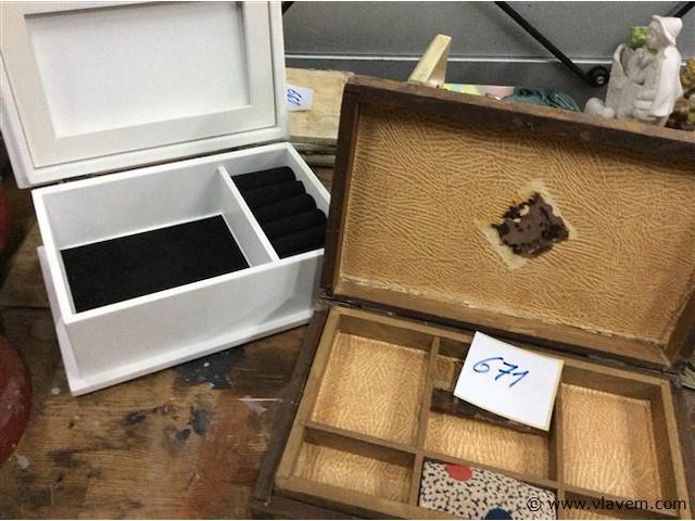 Lot houten kistjes - afbeelding 2 van  3