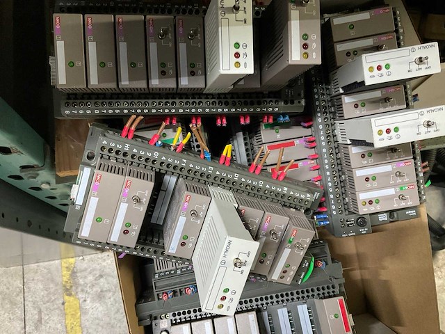 Lot instalatiemateriaal - afbeelding 1 van  3