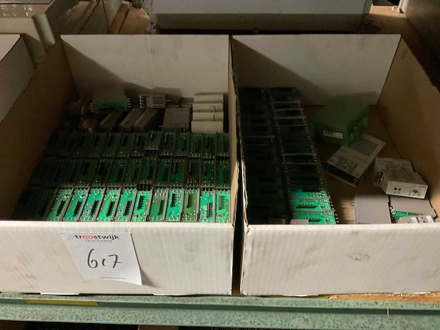 Lot instalatiemateriaal - afbeelding 2 van  4