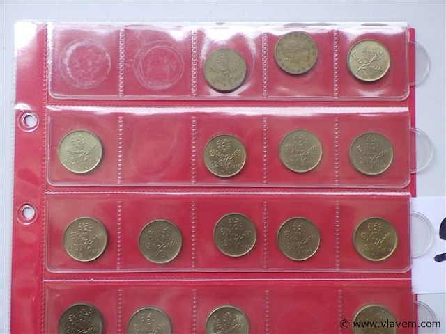 Lot italiaanse munten - afbeelding 2 van  3