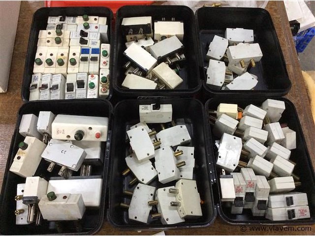 .lot jumpers - afbeelding 1 van  3