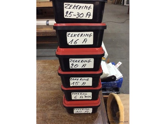 .lot jumpers - afbeelding 3 van  3