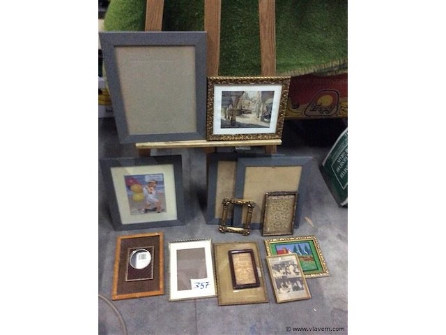 Lot kaders divers - afbeelding 1 van  3
