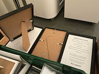 Lot kaders en displays - afbeelding 3 van  7