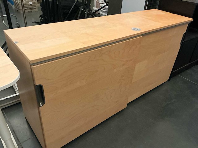 Lot kantoor bureau en kasten - afbeelding 3 van  7