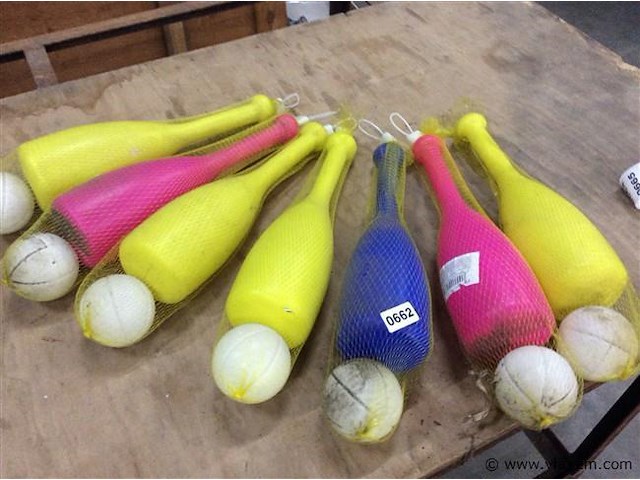 Lot kegels - afbeelding 1 van  2