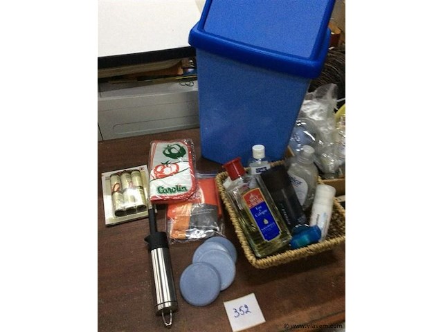 Lot keukenmateriaal - afbeelding 1 van  3